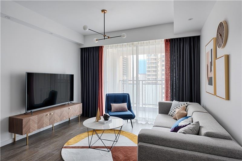 惠州市蓮子塘小區(qū)歐式風(fēng)格三居室裝修案例