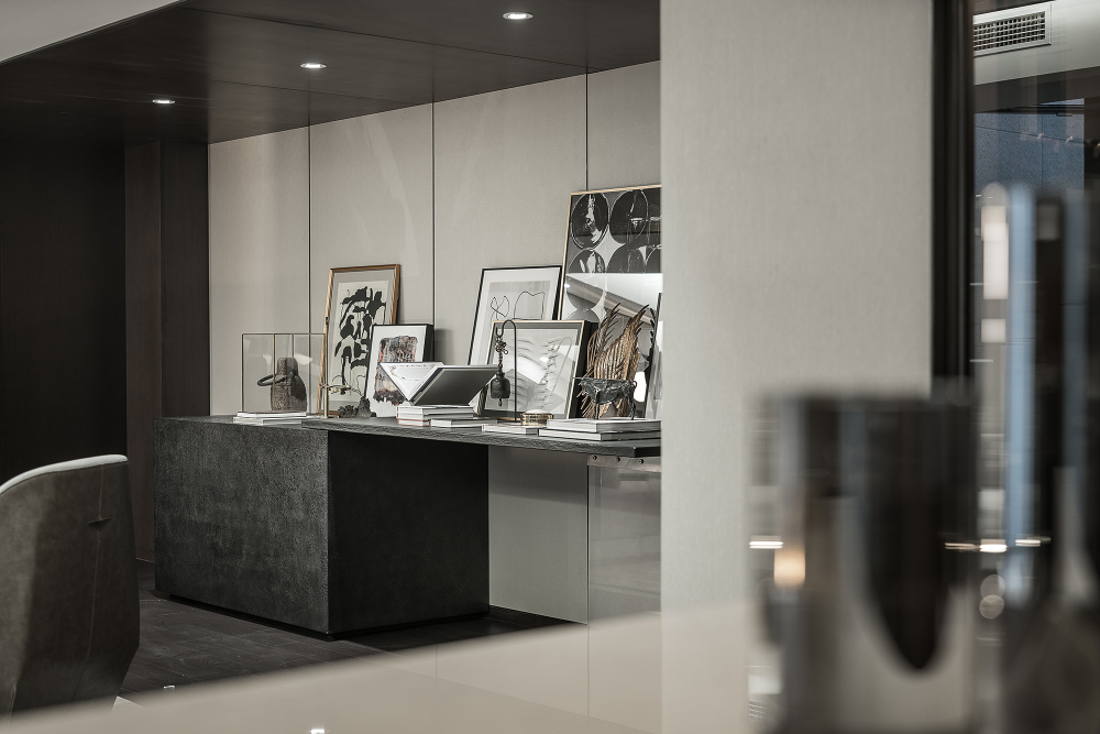 新中式風(fēng)格室內(nèi)家裝案例效果圖-邊柜 新中式風(fēng)格室內(nèi)家裝案例效果圖-邊柜