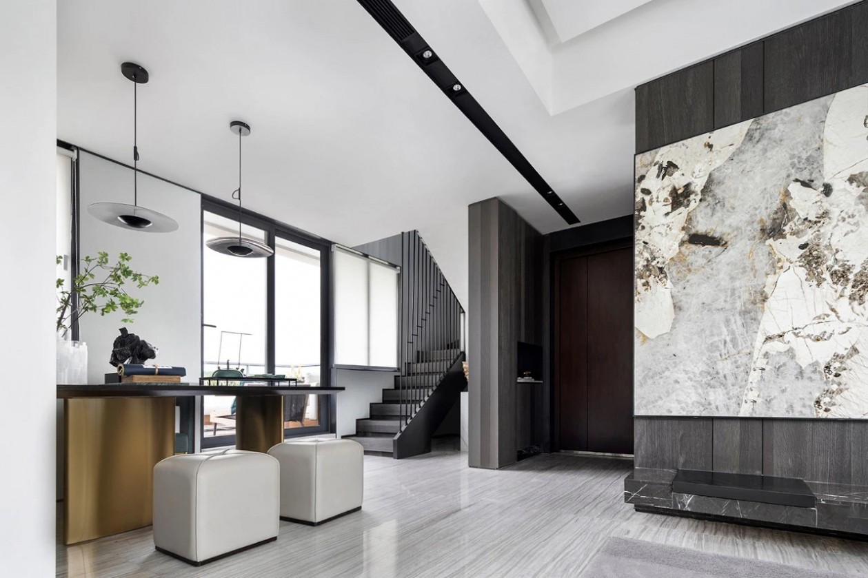 現(xiàn)代輕奢風格室內(nèi)家裝案例效果圖-入戶玄關(guān) 現(xiàn)代輕奢風格室內(nèi)家裝案例效果圖-入戶玄關(guān)