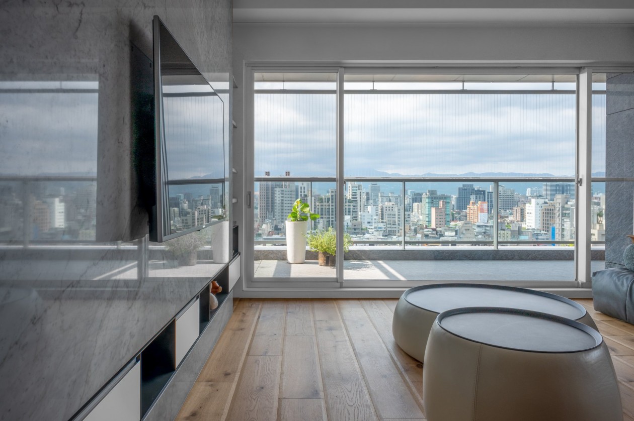 高級黑白灰現(xiàn)代簡約風(fēng)格室內(nèi)裝修設(shè)計-客廳落地窗 高級黑白灰現(xiàn)代簡約風(fēng)格室內(nèi)裝修設(shè)計-客廳落地窗