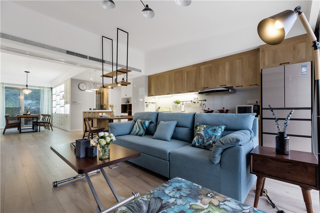 德陽市濱湖.之春北歐風(fēng)格三居室裝修案例