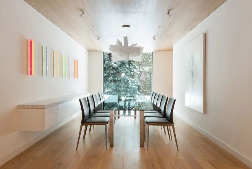 佛山裝修公司極簡(jiǎn)風(fēng)格別墅裝修效果圖-餐廳 佛山裝修公司極簡(jiǎn)風(fēng)格別墅裝修效果圖-餐廳