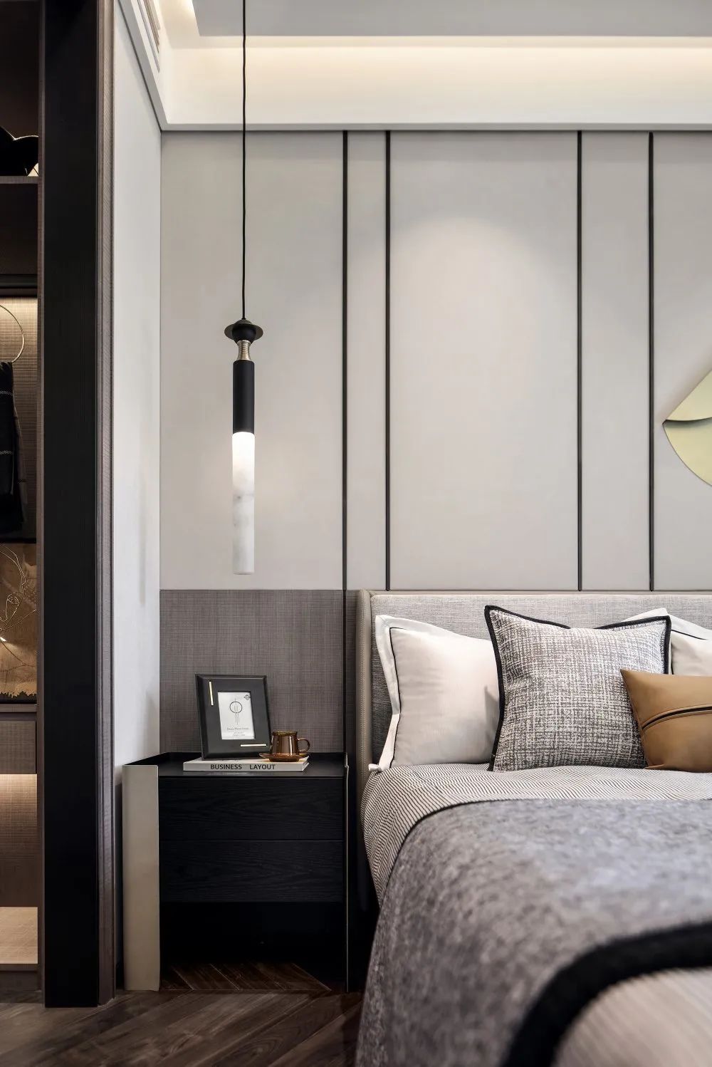 現(xiàn)代簡約風(fēng)格室內(nèi)設(shè)計家裝案例-臥室床頭柜 現(xiàn)代簡約風(fēng)格室內(nèi)設(shè)計家裝案例-臥室床頭柜