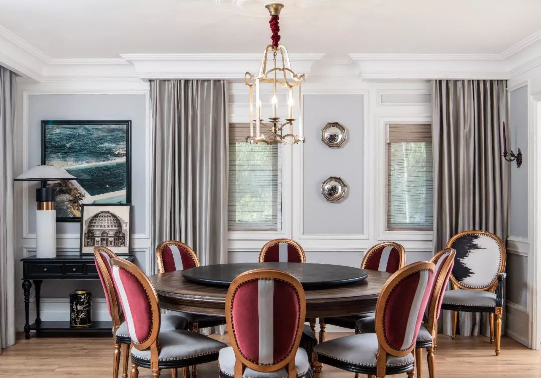 法式輕奢風格{家裝設(shè)計別墅裝修效果圖-餐廳