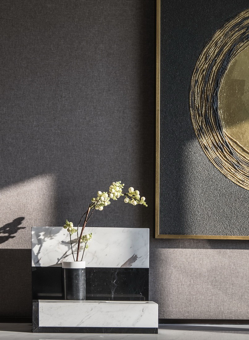 港式風格室內(nèi)家裝案例效果圖-桌面擺設(shè)