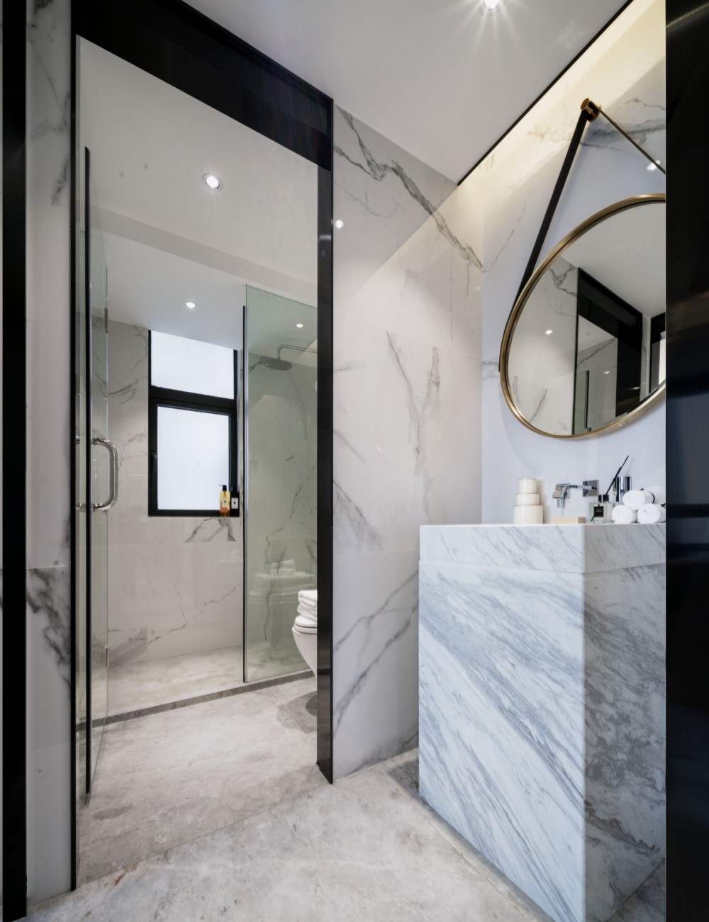 現(xiàn)代簡約風格室內設計家裝案例-衛(wèi)生間