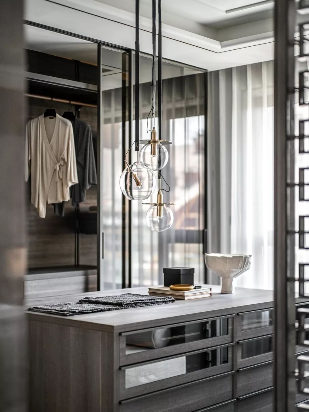 新古典風(fēng)格室內(nèi)設(shè)計(jì)家裝案例-衣帽間 新古典風(fēng)格室內(nèi)設(shè)計(jì)家裝案例-衣帽間