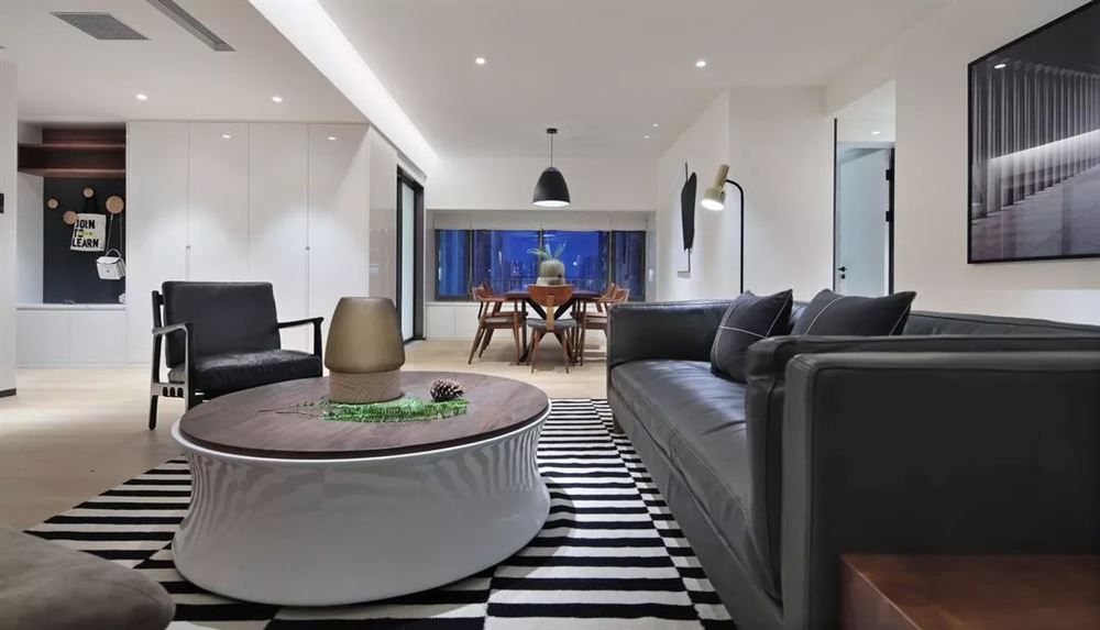 佛山市越秀御湖臺北歐風(fēng)格三居室裝修案例