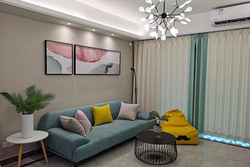 ?？谑泻？谌A潤中心現(xiàn)代簡約風(fēng)格三居室裝修案例