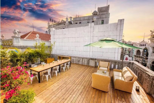 ?？谑幸?rùn)景現(xiàn)代風(fēng)格辦公空間裝修案例